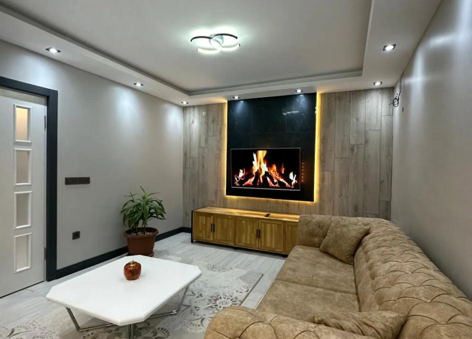 Apartamento Sabiha Goekcen Airport & Metro Estambul